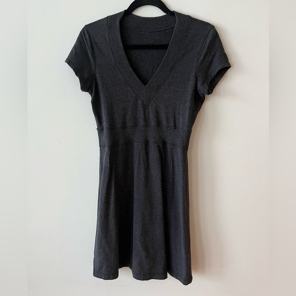 LULULEMON - Charcoal Dress